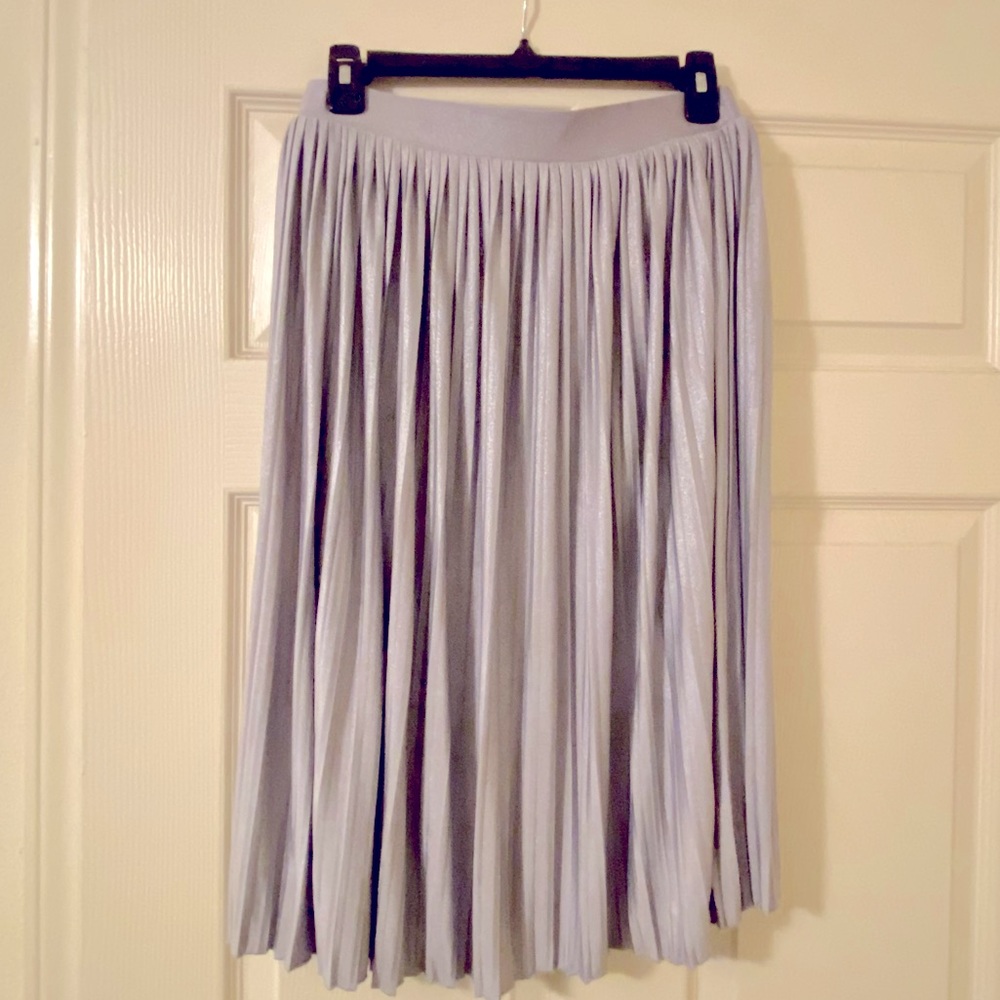 Pleated skirt